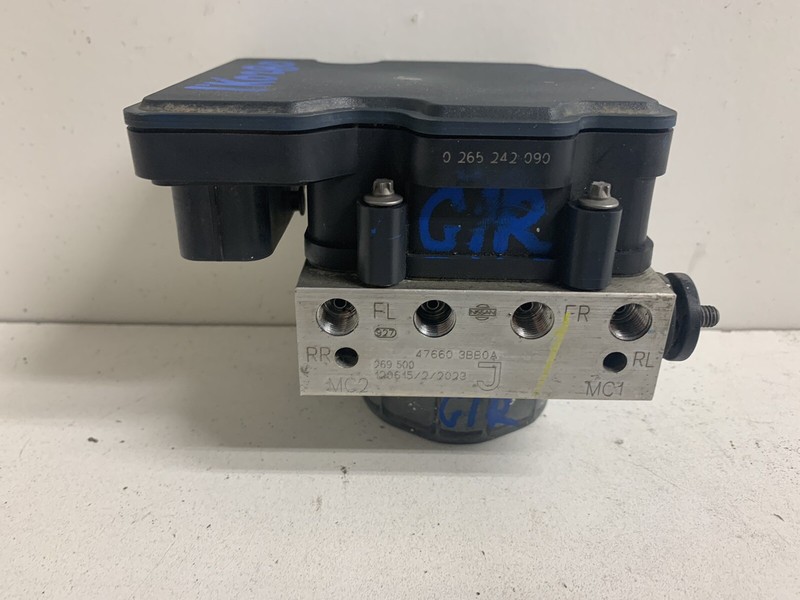 2012 ONLY! Nissan Versa Sedan 1.6 Anti Lock Brake Pump Actuator & Modulator ABS