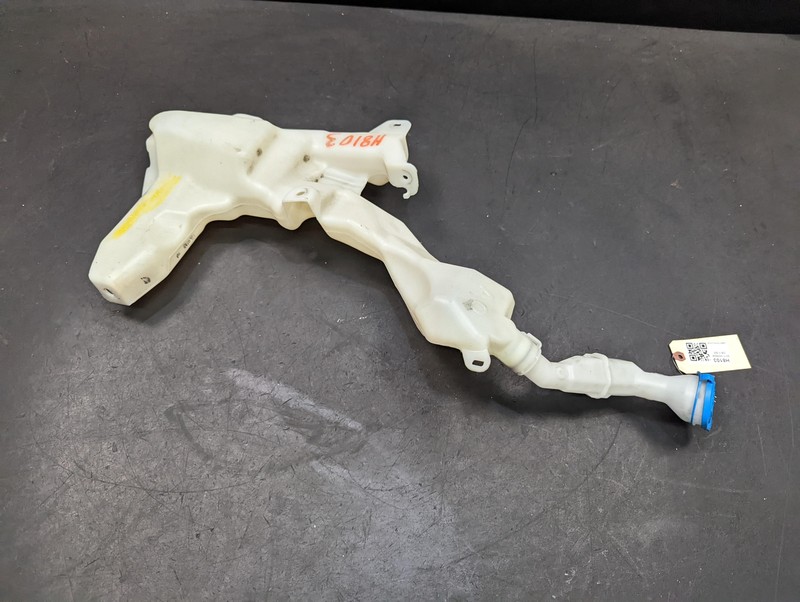 Windshield Washer Reservoir 2017 Honda CR-V 76841-TLA-A01 2018 2019 2020