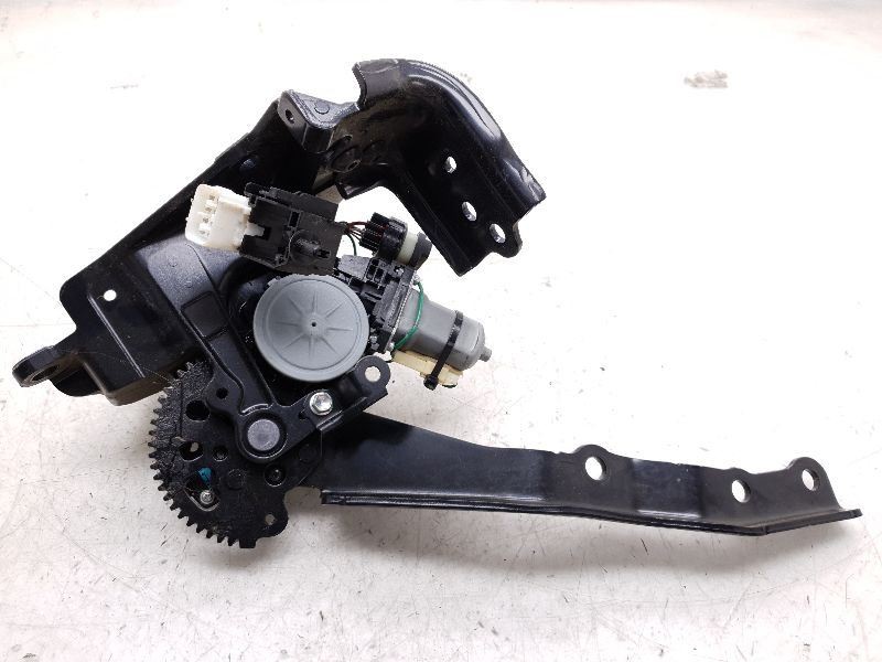 10-15 LEXUS IS250 REAR PASSENGER RIGHT CONVERTIBLE TOP LIFT