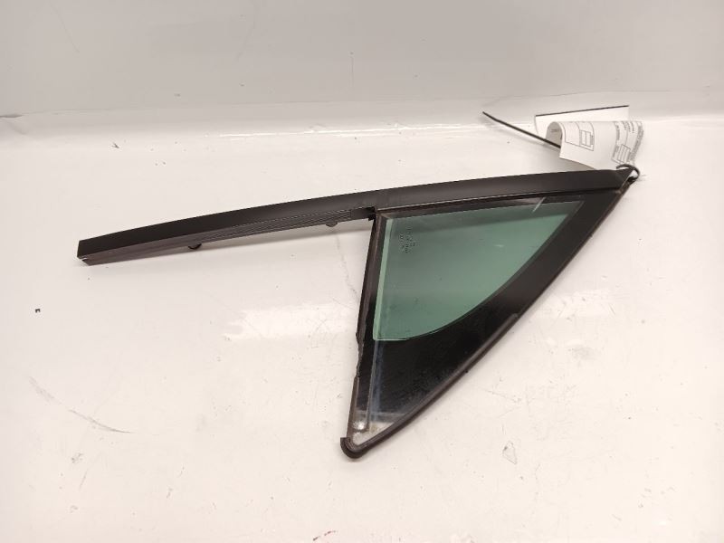 11-18 Porsche Cayenne Right Front Door Vent Glass Window
