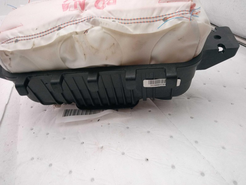 Used Right Instrument Panel Air Bag fits: 2019 Hyundai Elantra Hatchback GT pass
