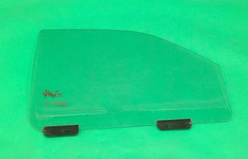 97-04 DAKOTA PASSENGER RIGHT FRONT WINDOW DOOR GLASS OEM 3660-19