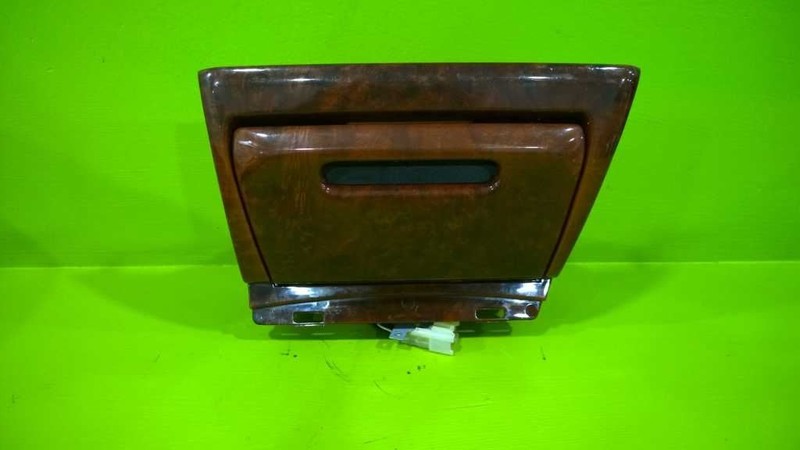 97 98 99 00 01 02 03 04 MITSUBISHI DIAMANTE ASHTRAY OEM 3088-24