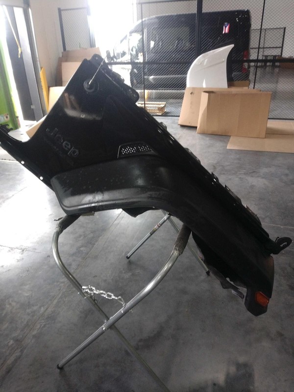 2021 Jeep Wrangler Black Right Fender OEM Used 80k Miles NJ25-21453-527580
