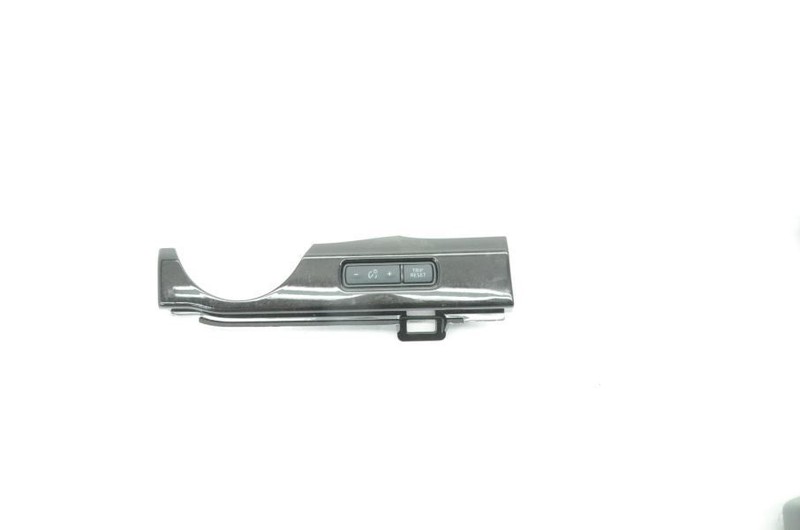2017-2020 Nissan Titan 5.6L 4x4 Dimmer Switch with Black Trim
