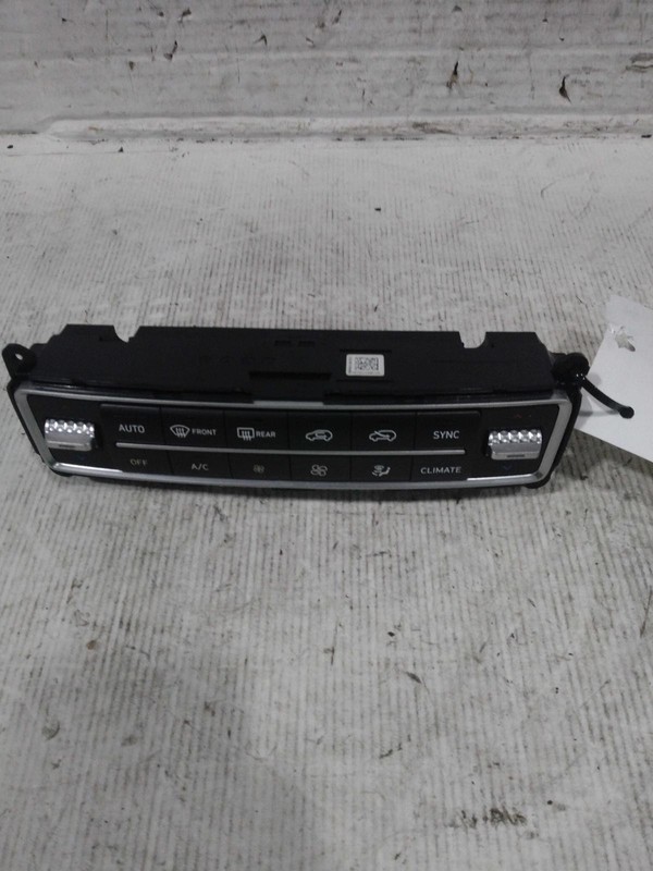 Used A/C Selector Switch fits: 2023 Hyundai Santa fe US market US built ID 97250