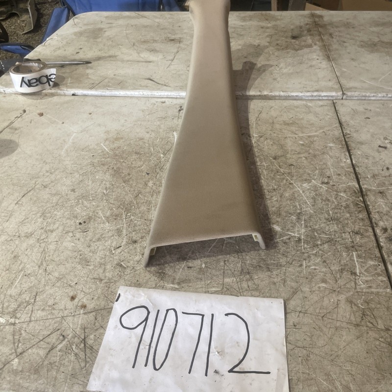 2004-2009 Cadillac SRX B Pillar Trim Panel Interior RIGHT Side