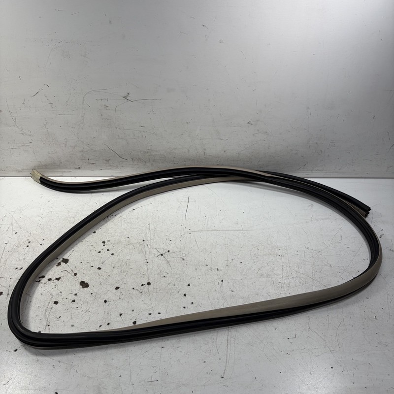 96-04 Acura RL Left Front Door Opening Seal On Body Beige 72315-SZ3-A51ZC OEM