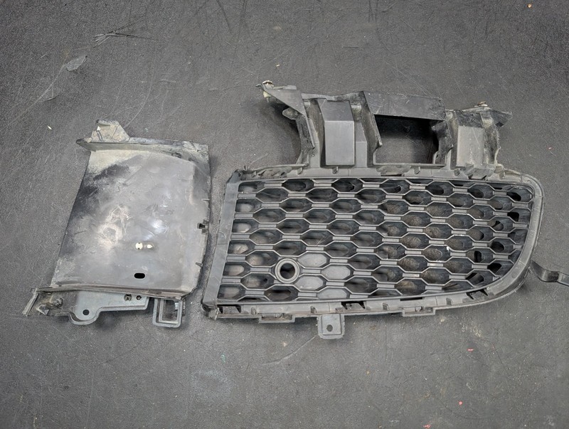 Front Left Lower Grille w/ Covers Set 2018 Jaguar XE S T4N5880 2019