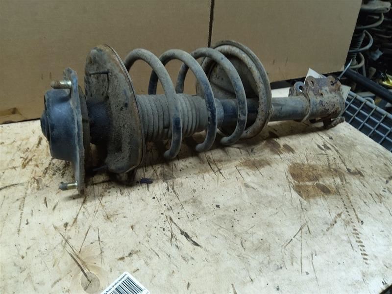 Passenger Right Strut Front Station Wgn Fits 96-98 ELANTRA 69300