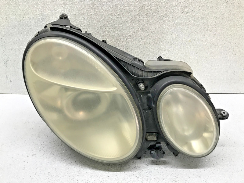 03 - 06 Mercedes W211 E500 Right RH Passenger Side Headlight Lamp OEM