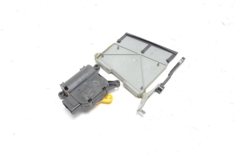2006-2008 PORSCHE CAYMAN 2.7 987 BLEND DOOR ACTUATOR & BLEND DOOR 0132801329