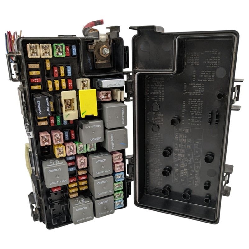 04692235AH Dodge 2008 2009 Nitro Jeep Liberty Fuse Box Integrated TIPM TEMIC I56