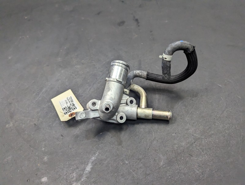 Engine Coolant Water Outlet Flange 2021 Toyota RAV4 2019 2020 2022