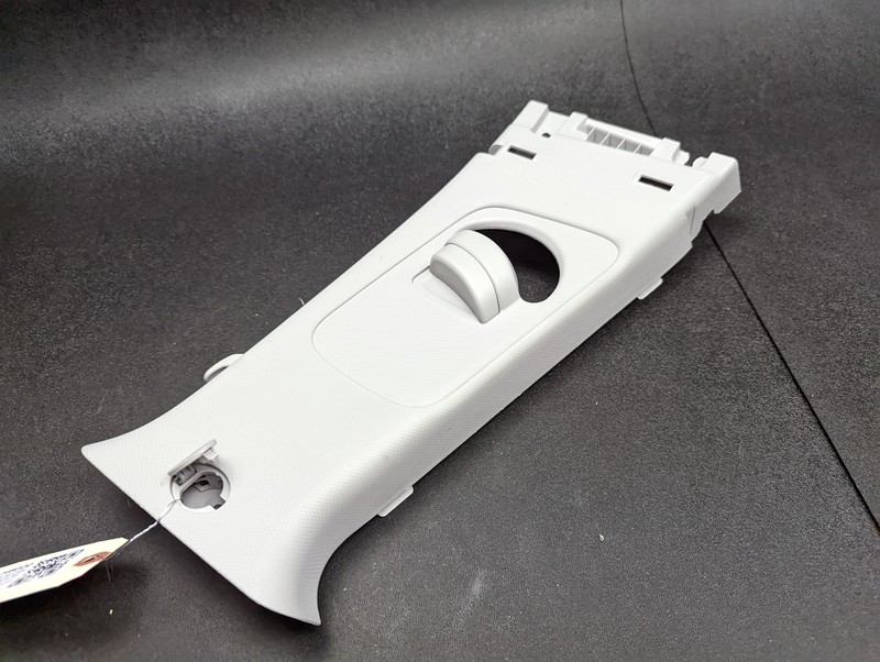 Center Right B Pillar Upper Trim Panel 2019 Hyundai Tucson 85840-D3100 2015-2020