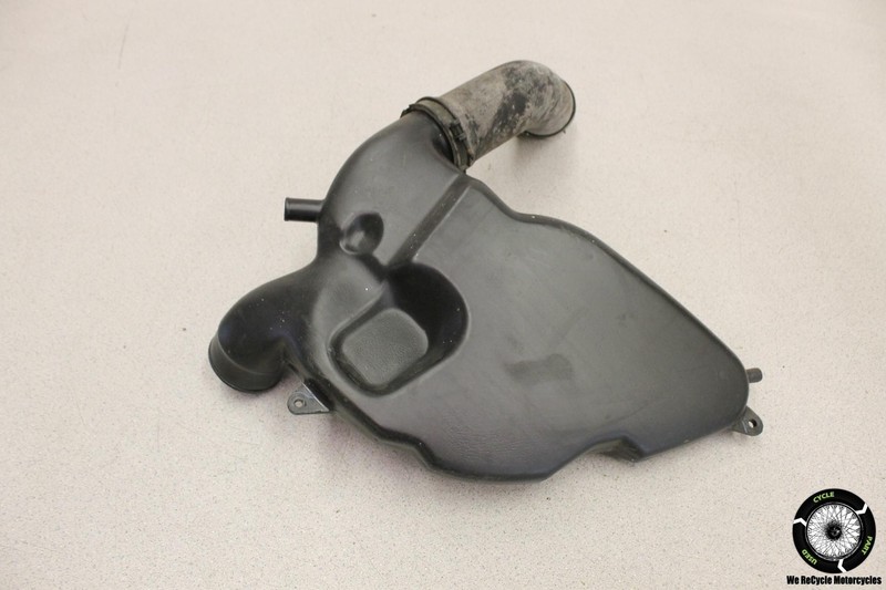 1997 Yamaha YZF600R LEFT RAM AIR INTAKE DUCT TUBE YZF 600 R 97