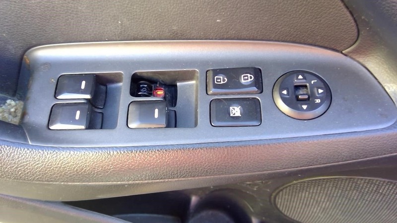 Driver Front Door Switch Driver's Hatchback Master Fits 14-18 FORTE 736108