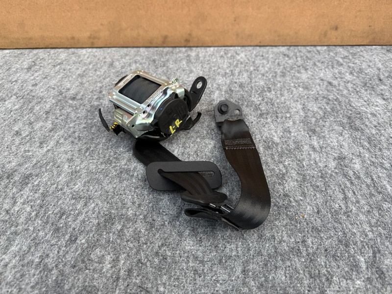FORD MUSTANG MACH-E 2021-2026 OEM REAR LEFT DRIVER SEAT BELT RETRACTOR (BLACK)