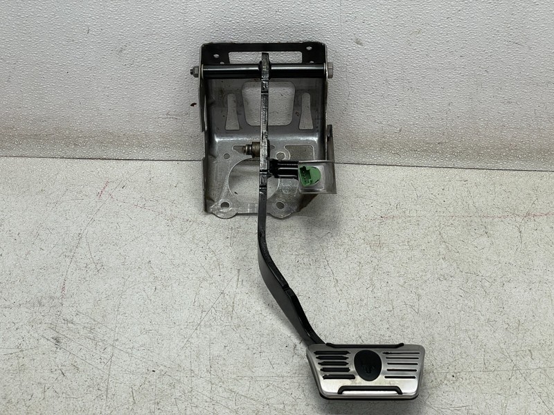 2017 2018 Maserati Levante Brake Stop Pedal W/Chrome 1442 OEM