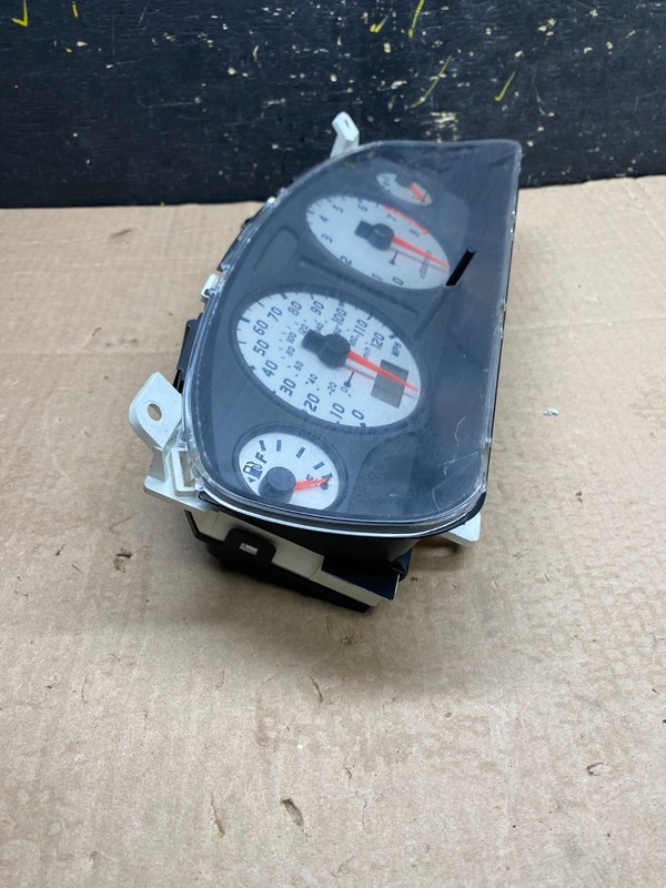 2001 to 2003 Nissan Pathfinder Speedometer Cluster Gauge OEM Y9980 PS