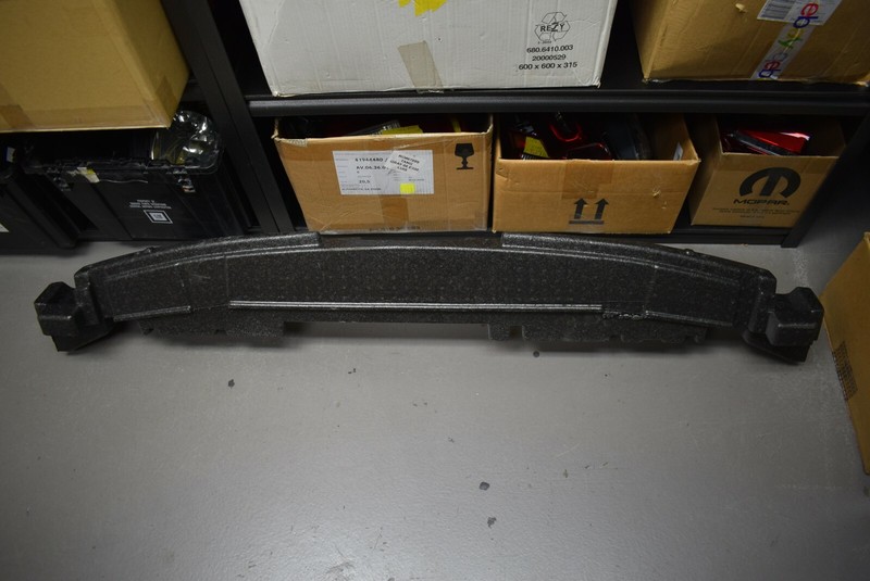 2007-2014 CADILLAC ESCALADE ESV BASE REINFORCEMENT ENERGY ABSORBER FACTORY OEM