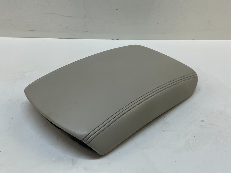 2014-2016 INFINITI Q50 CENTER CONSOLE ARM REST ARMREST LID COVER GRAY # 79735