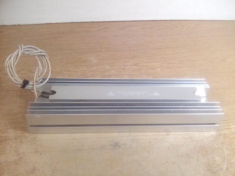 I.R.E Omron RFHD 300 30R J Braking Resistor