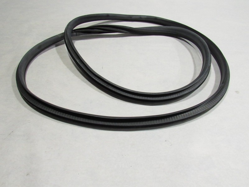 20-23 McLaren GT 2021 Right Passenger Door Weather Strip Seal |@1