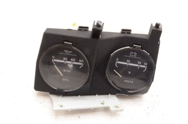 1987-1989 NISSAN 300ZX Z31 3.0L OIL AND VOLT GAUGE ASSEMBLY