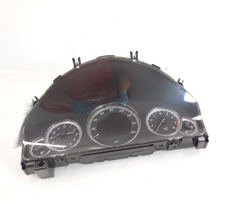 2011 11 Mercedes-Benz E350 Sdn Wgn Speedometer Instrument Cluster MPH OEM 89K