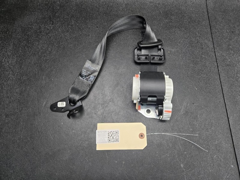 Rear Center Seat Belt Retractor 2022 Nissan Rogue 88854-6RR2A 2021 2023 - 2025
