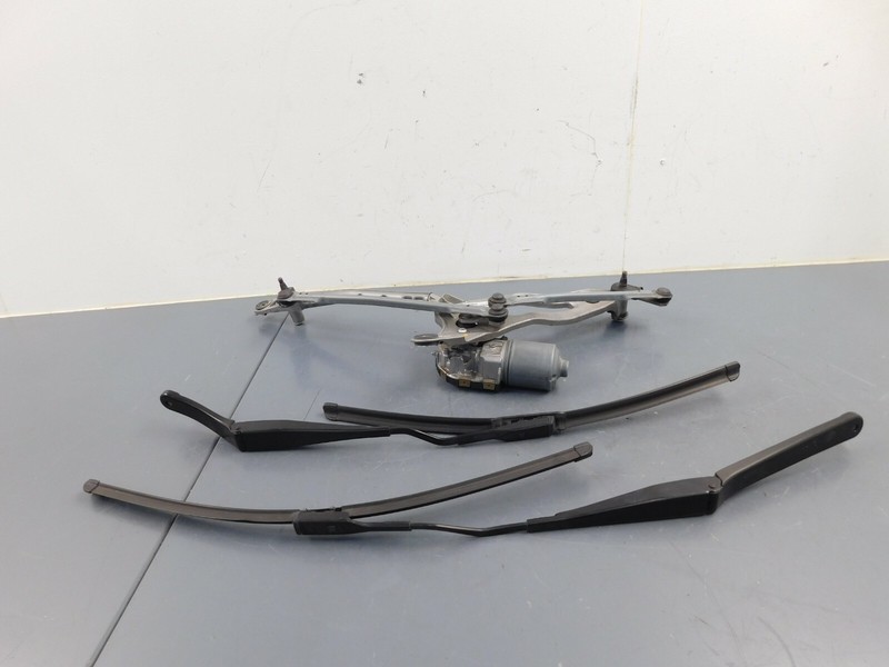 2016 15 Porsche 911 GT3 RS 991.1 Windshield Wiper Assembly / Wiper Arms #2072 C5