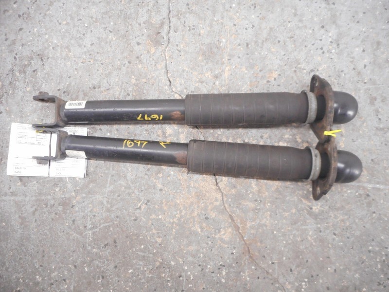 13 Nissan Altima Rear Driver Left Passenger Right Shock Absorber Pair OEM