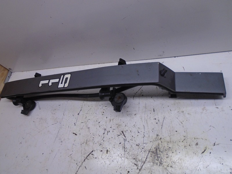 Q1 Mercury Outboard Motor 100 hp - 125 HP cowl mounting bracket 11189A2