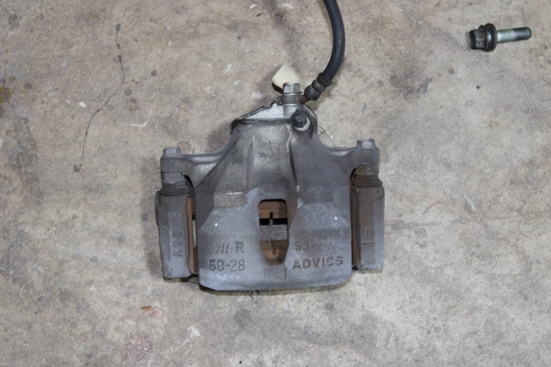 2014-2015 LEXUS IS250 SEDAN FRONT RIGHT PASSENGER BRAKE CALIPER W/O SPORT OEM