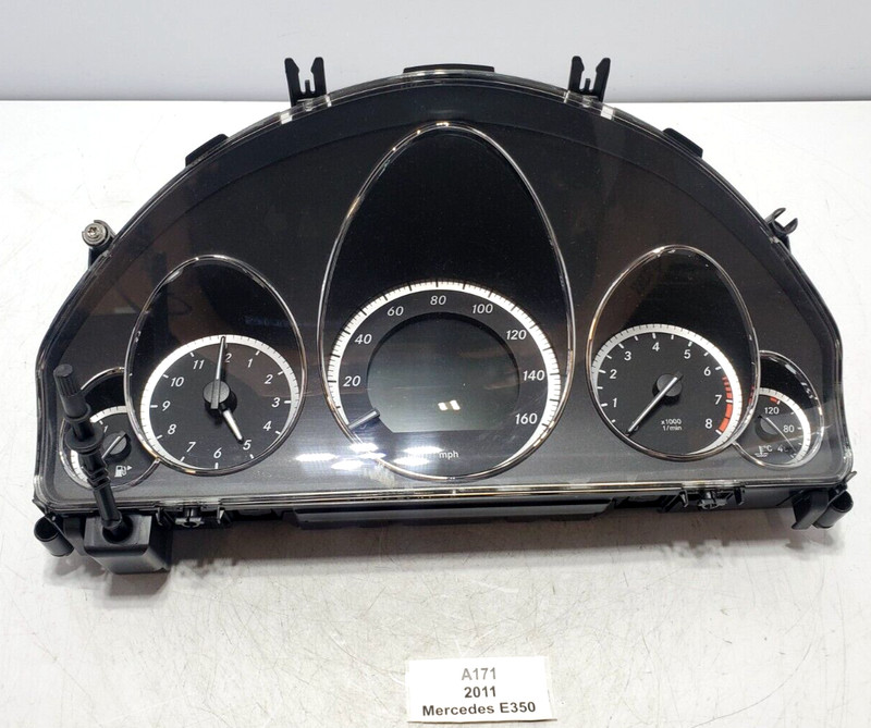 ✅ 2010-2011 OEM Mercedes A207 E550 E350 Instrument Cluster Speedometer
