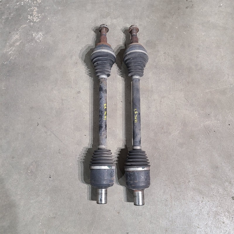05-13 Corvette C6 Axle Shaft Shafts Pair Auto AA7491