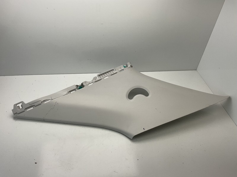 2022-2025 HYUNDAI IONIQ 5 REAR RIGHT SIDE C PILLAR UPPER QUARTER TRIM COVER OEM