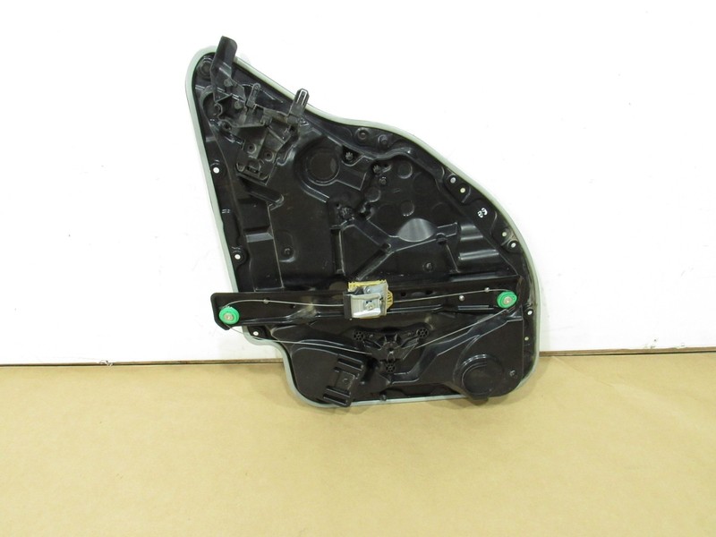 16-21 Mercedes GLC300 X253 2019 Rear Left Driver Door Window Glass Regulator ;:A