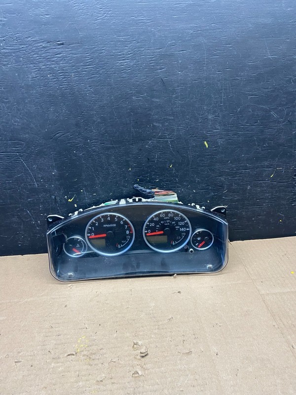 2010 to 2012 Nissan Pathfinder Speedometer Cluster Gauge OEM q2252 DG