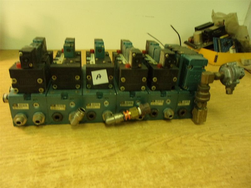 6 Rails of MM-P2A-221B MCC 5 MV-P2A-AADA-DM-DDAP-1DN Mac 8 DMB-DDAP-1DN Mac 24V