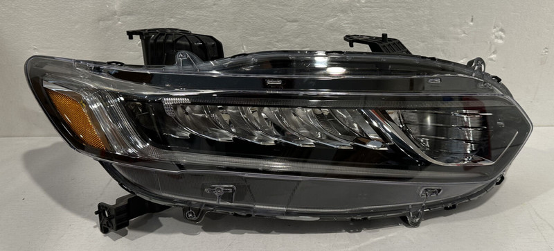 2018-20 HONDA ACCORD RH (PASSENGER SIDE0 OEM HEADLAMP ASSY.