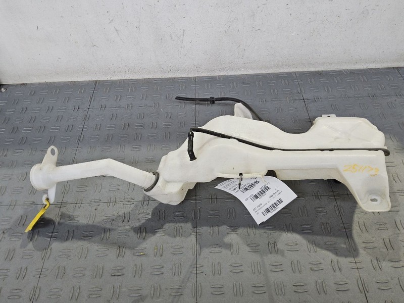 Wash Reservoir Fits 17-25 PACIFICA 3555257