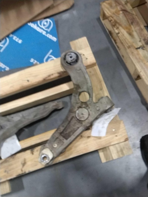 2016 Jeep Cherokee Right Suspension Control Arm - Used, Small Crack, 116K Mi