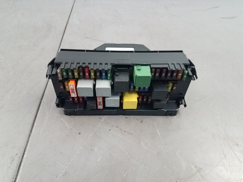 2012 Mercedes AMG E 63 Wagon Sam Relay Fuse Box #83055 P11