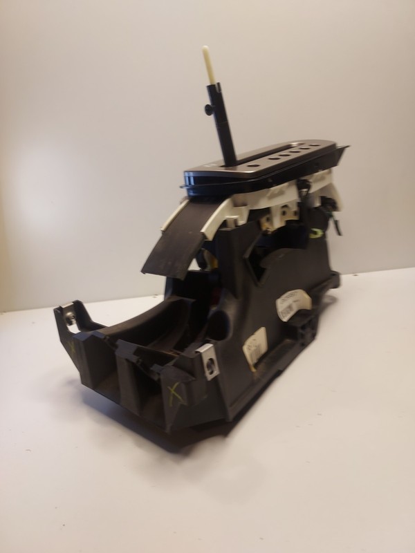 2006-2010 PONTIAC G6 AUTOMATIC TRANSMISSION CONSOLE SHIFTER ASSEMBLY 2629997 oem