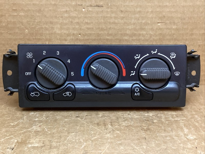 1999-2002 Chevy Silverado GMC Sierra Truck heater climate control W/O Rear Defog