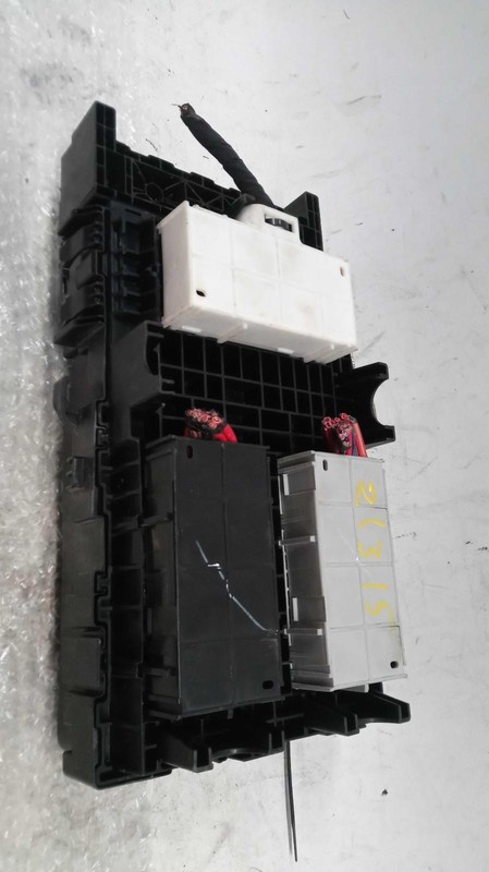 2015 Chrysler 200 Fuse Box OEM 68209780AC Black Used 91K Miles NJ25-21315-525150
