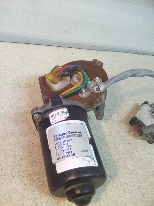 Sprague Volvo VNL E-108-036, E-008-267 Wiper Motor