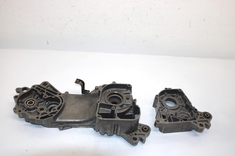 06 Arctic Cat Atv 90Dvx Oem Crankcase Set R/L 3303-400 3303-004 AA17